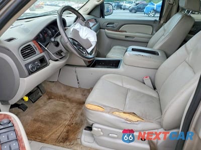 Zdjęcie 7 z 13 samochodu: 2008 CHEVROLET TAHOE C1500 VIN:1GNFC13J58R220602 - miniatura