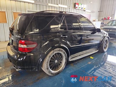 Trzecie zdjęcie samochodu z tyłu: 2007 MERCEDES-BENZ ML 63 AMG VIN:4JGBB77E17A199878 - miniatura
