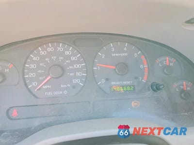 Zdjęcie 9 z 12 samochodu: 2004 FORD MUSTANG VIN:1FAFP44664F147461 - miniatura