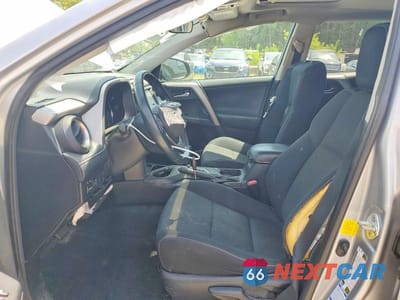 Zdjęcie 7 z 13 samochodu: 2016 TOYOTA RAV4 XLE VIN:2T3RFREV6GW502113 - miniatura