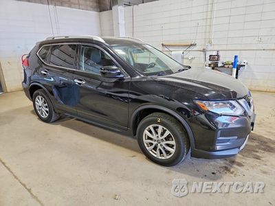 Czwarte zdjęcie samochodu z boku: 2017 NISSAN ROGUE SV VIN:KNMAT2MV9HP557215 - miniatura
