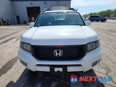 Piąte zdjęcie samochodu w środku: 2014 HONDA RIDGELINE RTL-S VIN:5FPYK1F69EB010590 - miniatura