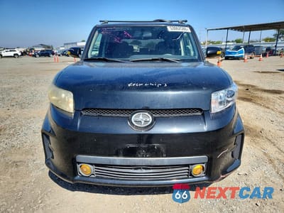 Piąte zdjęcie samochodu w środku: 2011 TOYOTA SCION XB VIN:JTLZE4FE5B1132739 - miniatura