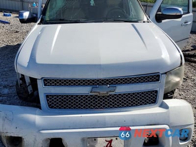 Zdjęcie 12 z 13 samochodu: 2011 CHEVROLET TAHOE C1500 LTZ VIN:1GNSCCE05BR125902 - miniatura