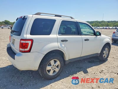 Trzecie zdjęcie samochodu z tyłu: 2011 FORD ESCAPE XLT VIN:1FMCU0D73BKB74771 - miniatura