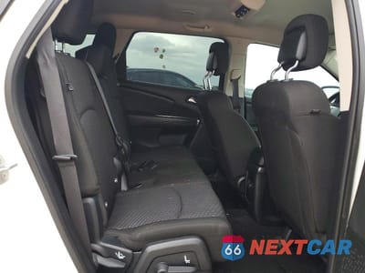 Zdjęcie 11 z 13 samochodu: 2019 DODGE JOURNEY SE VIN:3C4PDCBB1KT687093 - miniatura