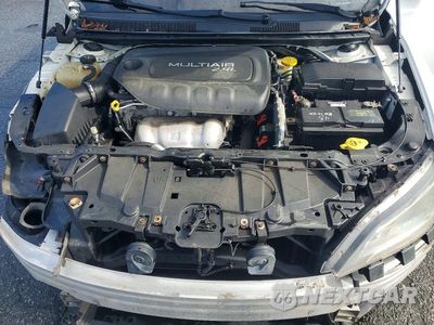 Zdjęcie 11 z 12 samochodu: 2015 CHRYSLER 200 LIMITED VIN:1C3CCCAB6FN637979 - miniatura