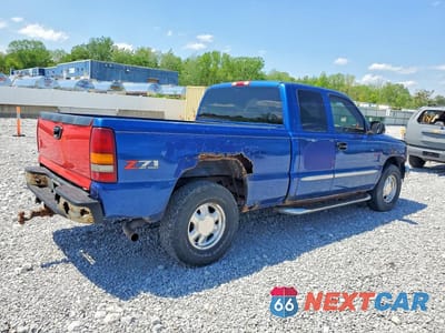 Trzecie zdjęcie samochodu z tyłu: 2003 GMC NEW SIERRA K1500 VIN:2GTEK19T431320109 - miniatura