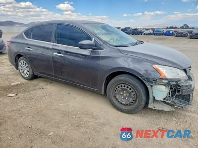 Czwarte zdjęcie samochodu z boku: 2014 NISSAN SENTRA S VIN:3N1AB7AP4EY252241 - miniatura