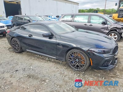 Czwarte zdjęcie samochodu z boku: 2020 BMW M8 VIN:WBSAE0C0XLBM08444 - miniatura