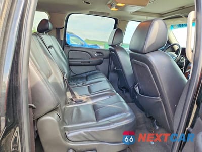 Zdjęcie 11 z 13 samochodu: 2008 CHEVROLET SUBURBAN K1500 LS VIN:3GNFK16358G200642 - miniatura