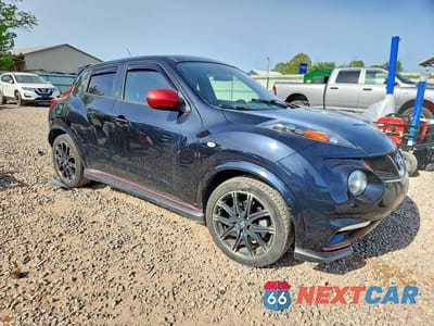 Czwarte zdjęcie samochodu z boku: 2014 NISSAN JUKE NISMO VIN:JN8AF5MV2ET366204 - miniatura