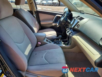 Zdjęcie 7 z 13 samochodu: 2006 TOYOTA RAV4 BASE VIN:JTMBK33V165001360 - miniatura
