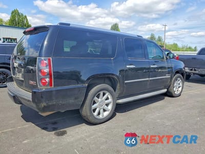 Trzecie zdjęcie samochodu z tyłu: 2011 GMC YUKON XL DENALI VIN:1GKS2MEF9BR188415 - miniatura