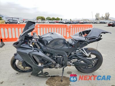 Trzecie zdjęcie samochodu z tyłu: 2007 SUZUKI GSX-R600 VIN:JS1GN7DA572104262 - miniatura