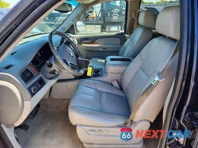 Zdjęcie 7 z 13 samochodu: 2007 CHEVROLET SUBURBAN C1500 VIN:1GNFC16017J173696 - miniatura