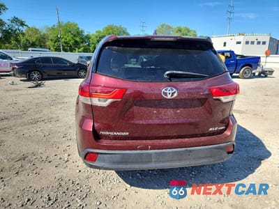 Zdjęcie 6 z 13 samochodu: 2018 TOYOTA HIGHLANDER XLE VIN:5TDJZRFH2JS851520 - miniatura