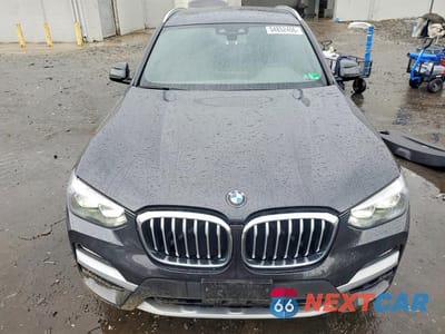 Piąte zdjęcie samochodu w środku: 2019 BMW X3 XDRIVE30I VIN:5UXTR9C51KLP81495 - miniatura