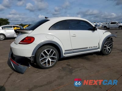 Trzecie zdjęcie samochodu z tyłu: 2016 VOLKSWAGEN BEETLE DUNE VIN:3VWS07AT2GM622100 - miniatura