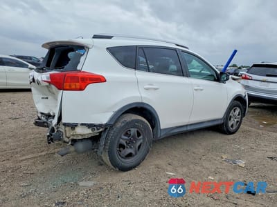 Trzecie zdjęcie samochodu z tyłu: 2015 TOYOTA RAV4 LE VIN:2T3BFREV4FW241080 - miniatura