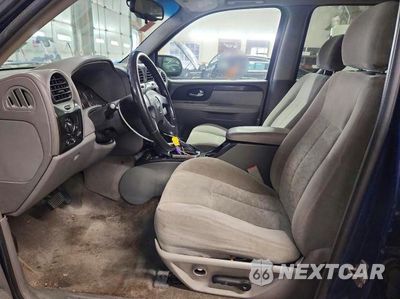 Zdjęcie 7 z 13 samochodu: 2005 GMC ENVOY XL VIN:1GKET16S956114230 - miniatura
