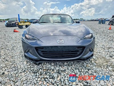 Piąte zdjęcie samochodu w środku: 2016 MAZDA MX-5 MIATA CLUB VIN:JM1NDAC72G0103729 - miniatura