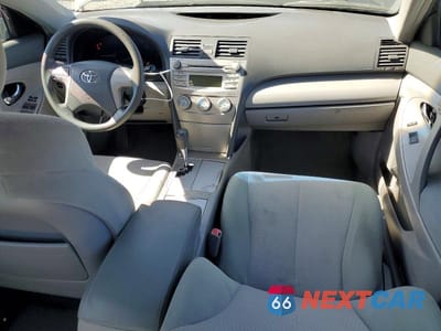 Zdjęcie 8 z 12 samochodu: 2010 TOYOTA CAMRY LE VIN:4T1BF3EK4AU526303 - miniatura