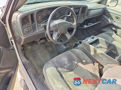 Zdjęcie 8 z 12 samochodu: 2004 CHEVROLET SILVERADO K1500 VIN:1GCEK19T04E391484 - miniatura