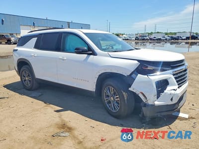 Czwarte zdjęcie samochodu z boku: 2026 CHEVROLET TRAVERSE LT VIN:1GNERGKS4TJ186635 - miniatura