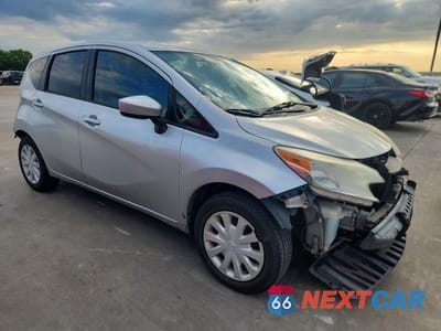 Czwarte zdjęcie samochodu z boku: 2016 NISSAN VERSA NOTE SV VIN:3N1CE2CP9GL366994 - miniatura