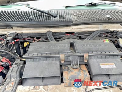 Zdjęcie 7 z 10 samochodu: 2003 FORD ECONOLINE E450 SUPER DUTY CUTAWAY VAN VIN:1FDXE45F53HA63424 - miniatura