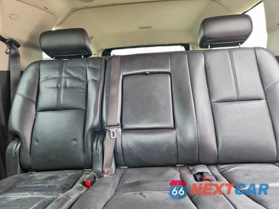 Zdjęcie 10 z 13 samochodu: 2009 CHEVROLET SUBURBAN K1500 LT VIN:1GNFK26359R246348 - miniatura