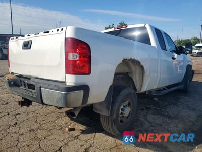 Trzecie zdjęcie samochodu z tyłu: 2008 CHEVROLET SILVERADO K2500 HEAVY DUTY VIN:1GCHK29K08E163534 - miniatura