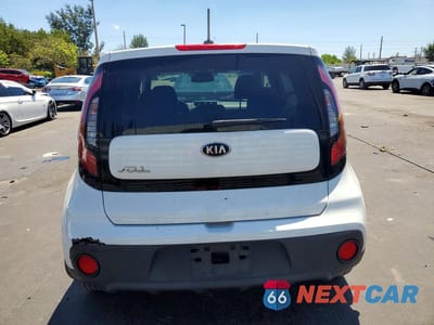 Zdjęcie 6 z 13 samochodu: 2018 KIA SOUL BASE VIN:KNDJN2A26J7575245 - miniatura