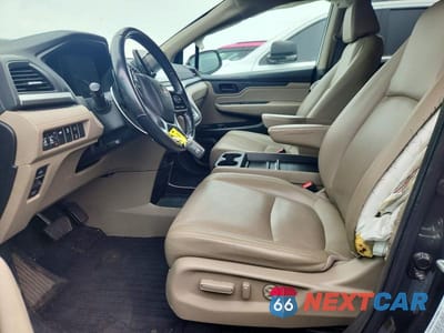 Zdjęcie 7 z 13 samochodu: 2019 HONDA ODYSSEY EXL VIN:5FNRL6H73KB040953 - miniatura