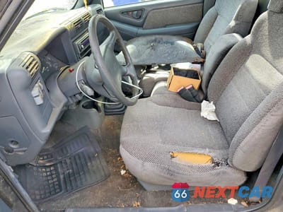 Zdjęcie 7 z 12 samochodu: 1996 CHEVROLET S TRUCK VIN:1GCCS1440T8178703 - miniatura