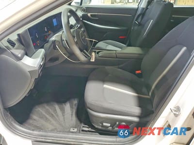 Zdjęcie 7 z 12 samochodu: 2025 HYUNDAI SONATA SEL VIN:KMHL64JA6SA439898 - miniatura