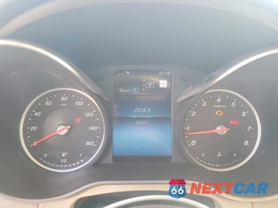 Zdjęcie 9 z 13 samochodu: 2022 MERCEDES-BENZ GLC 300 4MATIC VIN:W1N0G8EB0NV379072 - miniatura