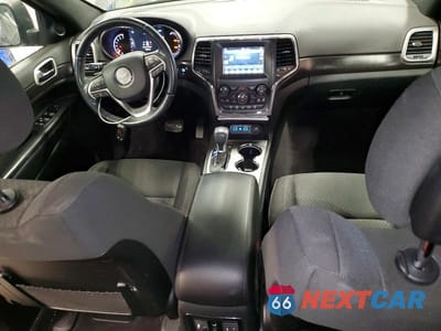 Zdjęcie 8 z 14 samochodu: 2018 JEEP GRAND CHEROKEE LAREDO VIN:1C4RJFAG8JC378408 - miniatura