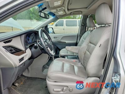 Zdjęcie 7 z 14 samochodu: 2016 TOYOTA SIENNA XLE 8-PASSENGER VIN:5TDYK3DCXGS738656 - miniatura