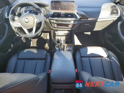 Zdjęcie 8 z 13 samochodu: 2018 BMW X3 XDRIVE30I VIN:5UXTR9C52JLC73067 - miniatura