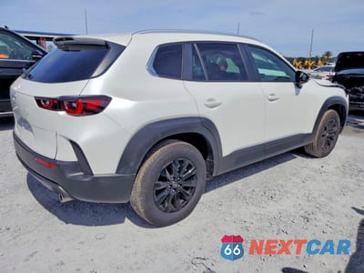 Trzecie zdjęcie samochodu z tyłu: 2026 MAZDA CX-50 SELECT VIN:7MMVABAL4TN456050 - miniatura