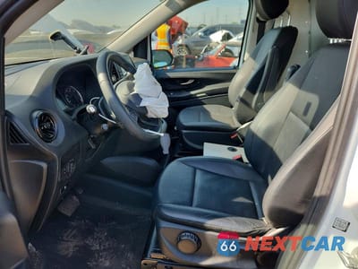 Zdjęcie 7 z 12 samochodu: 2023 MERCEDES-BENZ METRIS VIN:W1YV0BEY5P4286555 - miniatura