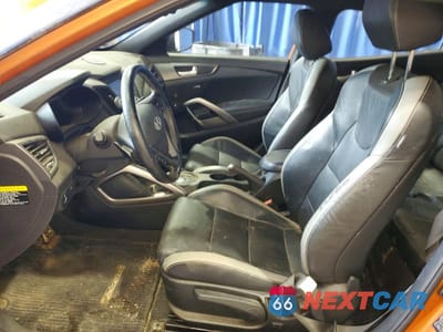 Zdjęcie 7 z 12 samochodu: 2016 HYUNDAI VELOSTER TURBO VIN:KMHTC6AE1GU282391 - miniatura