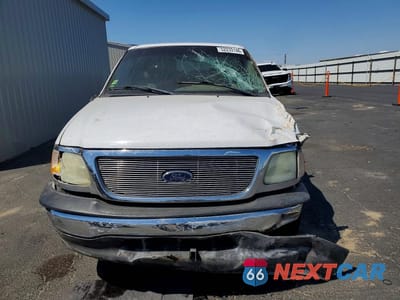 Piąte zdjęcie samochodu w środku: 2002 FORD F150 SUPERCREW VIN:1FTRW07662KC96987 - miniatura