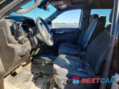 Zdjęcie 7 z 12 samochodu: 2025 CHEVROLET SILVERADO K3500 LT VIN:1GB4KTEY6SF173229 - miniatura