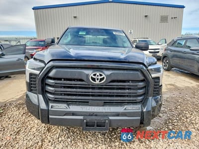 Piąte zdjęcie samochodu w środku: 2026 TOYOTA TUNDRA SR5 VIN:5TFLA5DB9TX354159 - miniatura