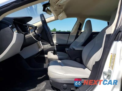 Zdjęcie 7 z 12 samochodu: 2014 TESLA MODEL S VIN:5YJSA1S16EFP49380 - miniatura