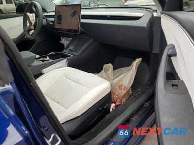 Zdjęcie 8 z 12 samochodu: 2025 TESLA MODEL 3 VIN:5YJ3E1EA5SF017189 - miniatura