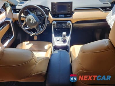 Zdjęcie 8 z 13 samochodu: 2021 TOYOTA RAV4 HYBRID XLE PREMIUM VIN:4T3B6RFV5MU026397 - miniatura
